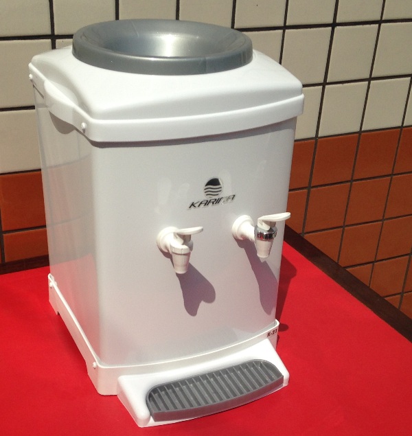 BEBEDOURO DE GALÃƒO MESA REFRIGERADO BRANCO 220 VOLTS