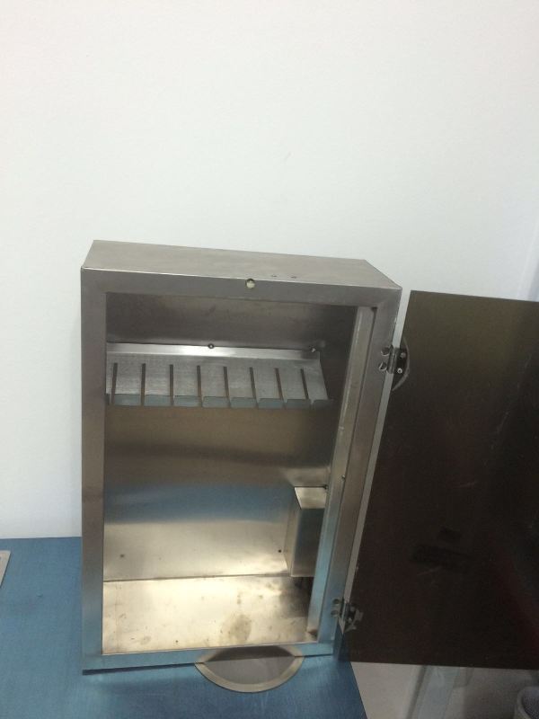 Esterilizador de facas ou talheres novo elÃ©trico de parede em inox Novo